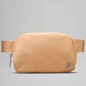 🧡NWT🧡Lululemon Athletica Everywhere Belt Bag in Summer Glow - Extended Strap